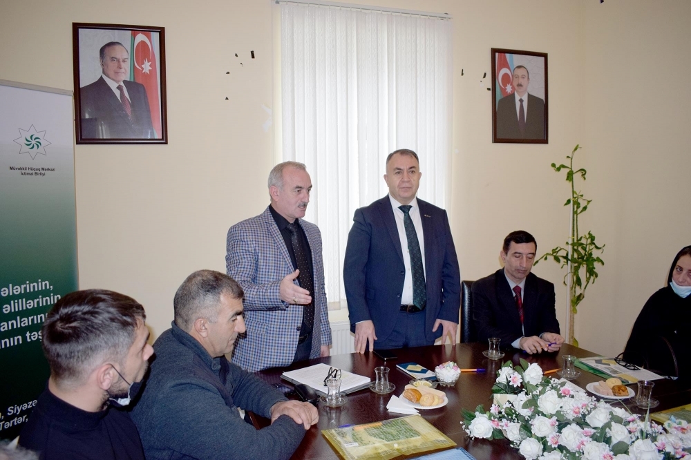 Müvəkkil Hüquq Mərkəzi Siyəzəndə şəhid ailələrinə və veteranlara hüquqi yardım göstərib - FOTO