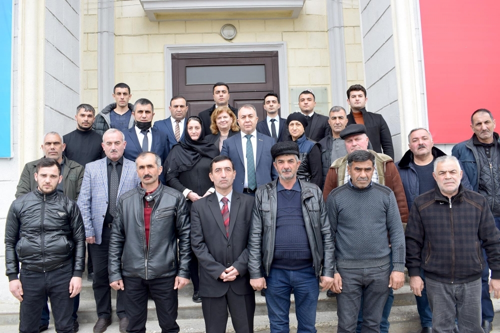 Müvəkkil Hüquq Mərkəzi Siyəzəndə şəhid ailələrinə və veteranlara hüquqi yardım göstərib - FOTO